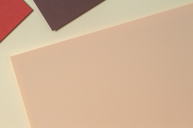 写真 アーストーンの抽象的な幾何学的な紙の背景ベージュコーラルブラウン色の背景