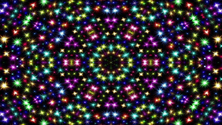 Foto abstract kleurrijk glanzend en hypnotiserend concept symmetrisch patroon sier decoratieve caleidoscoop beweging geometrische cirkel en stervormen