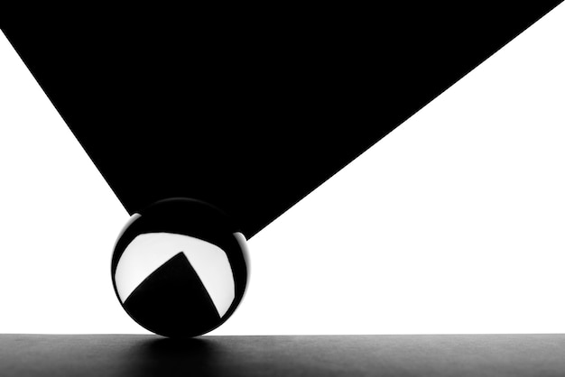 Abstract zwart-wit beeld van een glazen bol