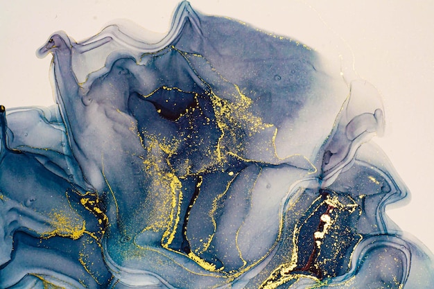 Abstracte blauwe heldere glanzende kleur vloeibare achtergrond, hand getekende alcohol schilderij met gouden strepen, vloeibare inkt techniek textuur voor hoge resolutie achtergrond ontwerp