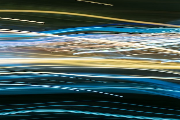 Foto abstracte lichtpaden in de nacht