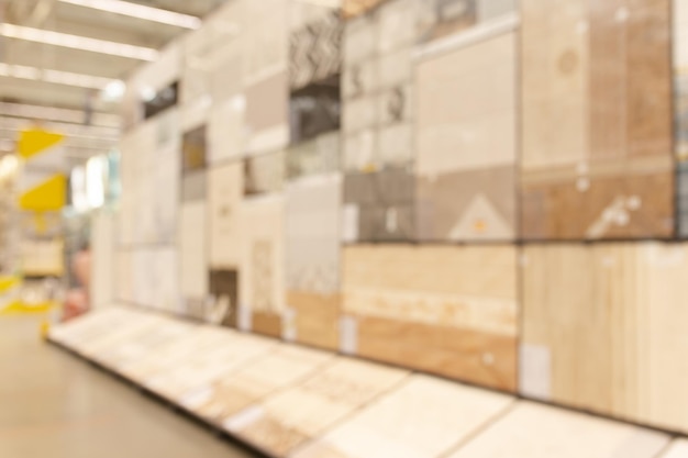 Abstracte wazige foto van materiële winkel in winkelcentrum met keramische tegels