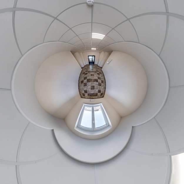 Абстрактно скрученный в сферическую 360 панораму интерьер современного офиса с холловой лестницей и панорамными окнами кривизна пространства