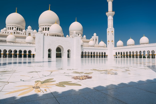 Foto grande moschea di abu dhabi