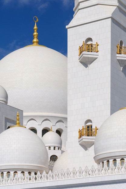 Foto moschea bianca dello sceicco zayed di abu dhabi dhabi