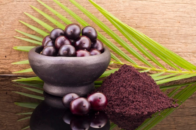 Acai 과일 및 분말 Euterpe oleracea