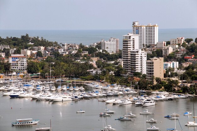 Acapulco Mexico Uitzicht op de haven en La Costera panoramisch uitzicht op het toerisme in de Stille Oceaan