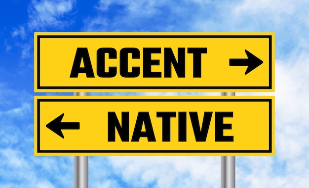 Accent of inheems verkeersbord op blauwe achtergrond