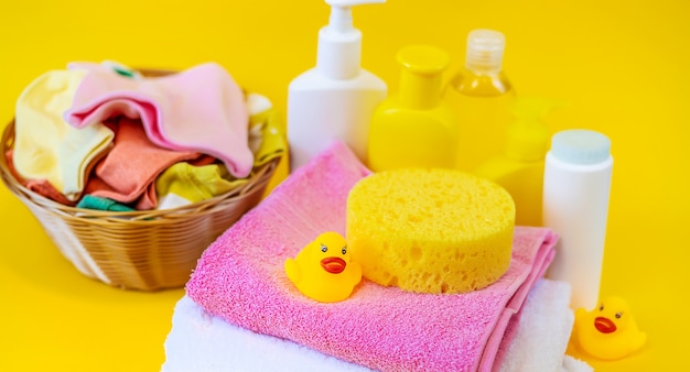 Accessories for bathing the baby