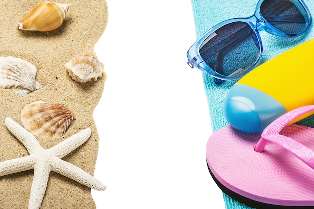 Accessories for the beach and the sea sand with seashells 