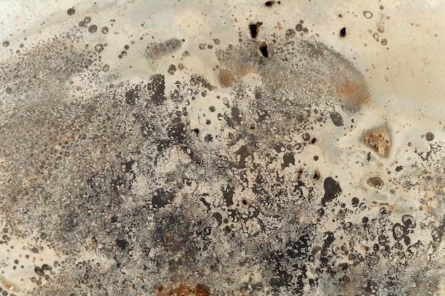 Foto achtergrond van roestig metaal met gaten