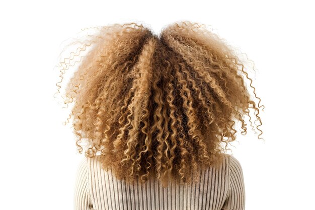 Foto achtergrond van vrouw met lange blonde afro krullen op witte achtergrond concept portrait photography afro krullen lang haar witte achtergrond achtergrond