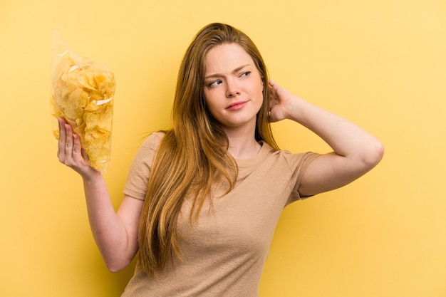 Achterhoofd aanraken, nadenken en een keuze maken