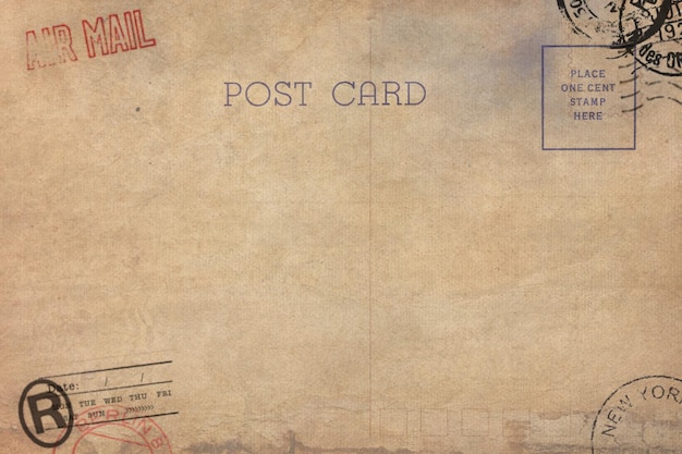 Foto achterkant van lege briefkaart met vuile vlek