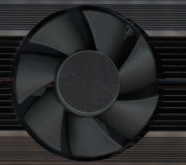 Active cooling computer fan