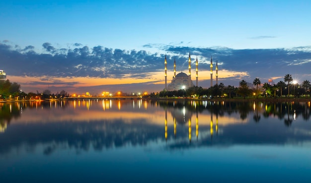 Photo adana sabanci central mosque and turkey