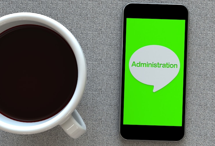 Photo administration, message on speech bubble with smart phone and and coffee, 3d rendering