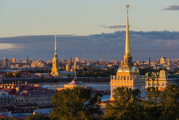 Admiraliteit gebouw in Sint-Petersburg