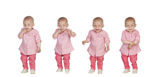 Photo adorable baby with a headscarf fighting against the disease isolated on a white background