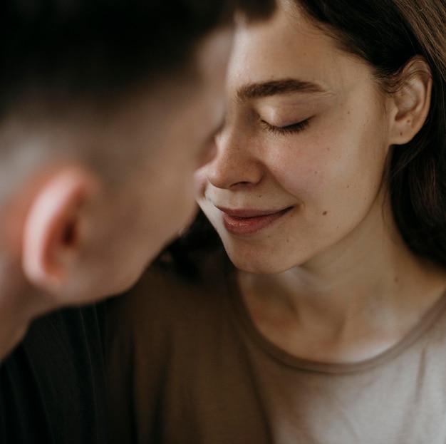 Photo adorable young couple in love