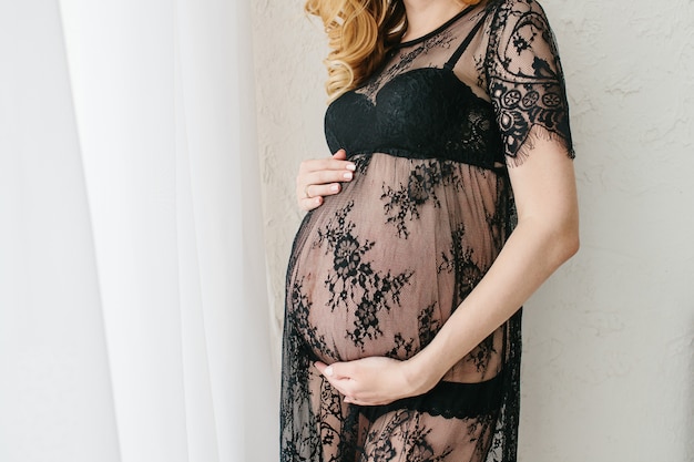 Photo adult pregnant woman.