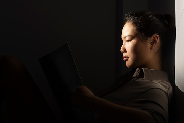 写真 自宅で大人の読書本