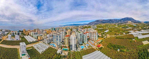 空中アラニヤ市と海の景色