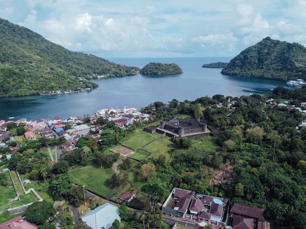 Photo aerial banda neira island beautiful view