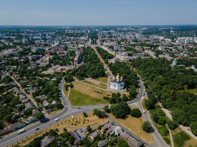 체르니히브 시내 중심가의 공중 무인 항공기 보기