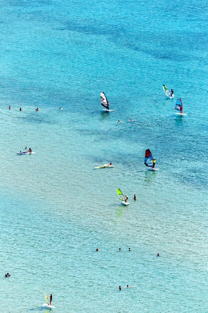 ギリシャ、ザキントス島のイオニア海沿岸の空中ドローンビュー