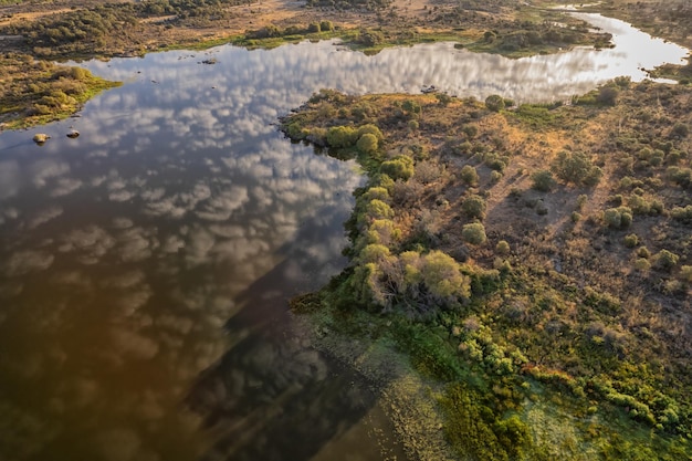 スペインのモラノ貯水池の空中風景