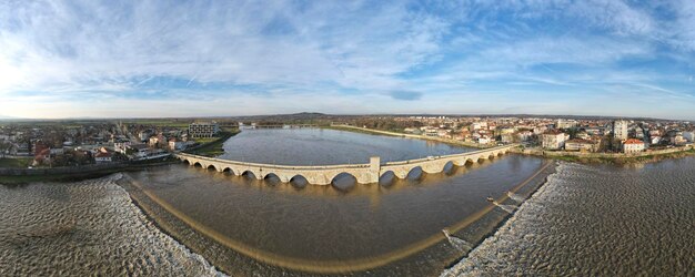 Photo aerial panorama of sixteenth century old bridge in svilengrad bulgaria