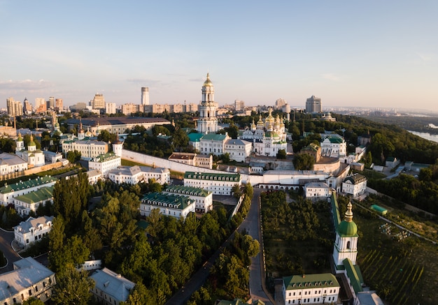 Vista panoramica aerea di kiev