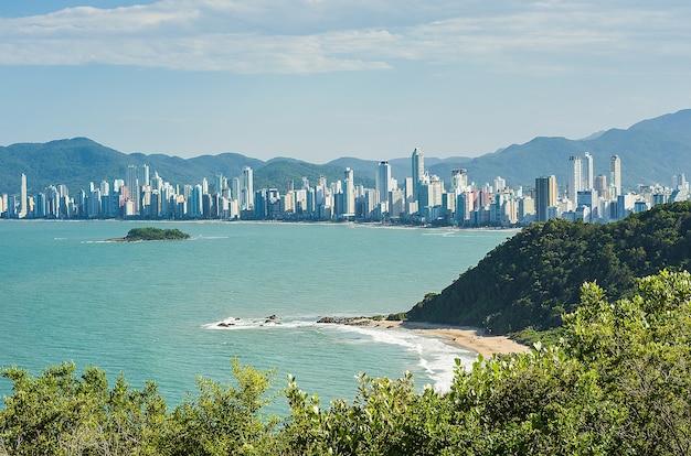 Foto aerea della spiaggia di camboriu