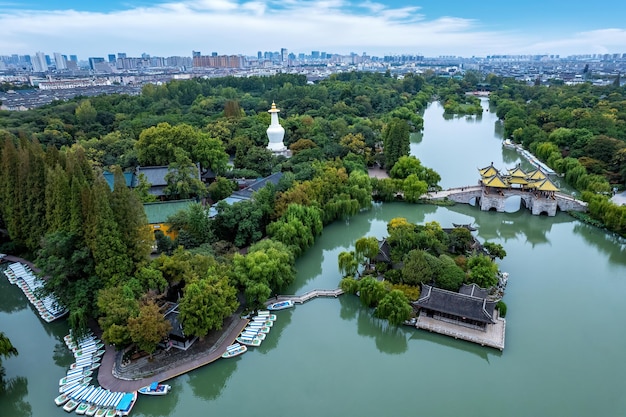 Yangzhou의 중국 정원 풍경 항공 사진