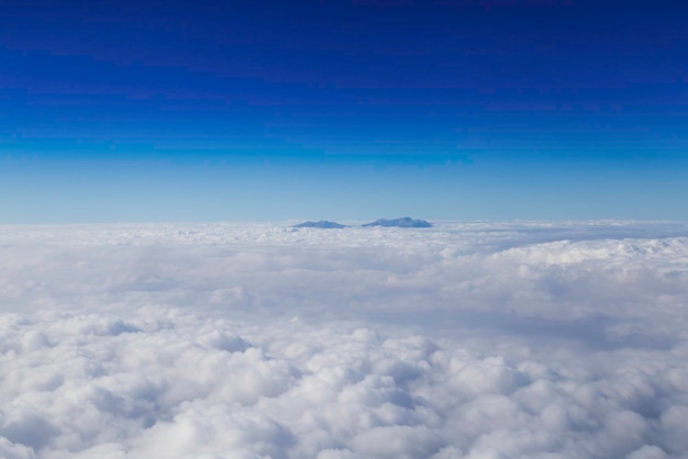 Photo aerial photography blue skyline with clouds
