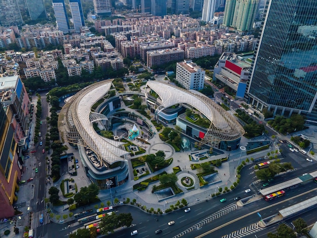 Foto fotografia aerea del paesaggio architettonico urbano lungo il fiume delle perle a guangzhou