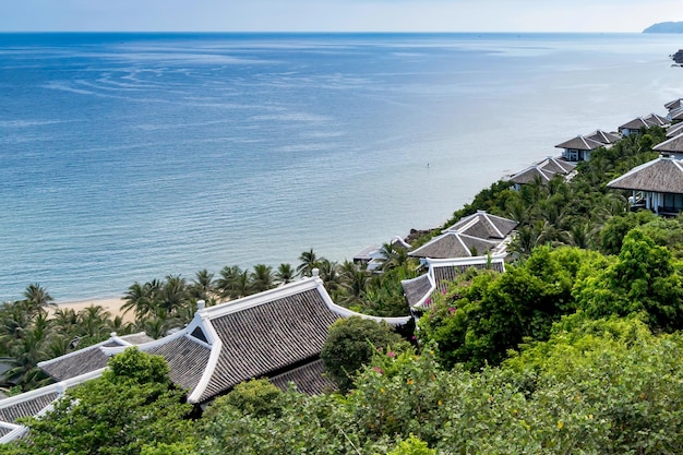 Photo aerial photography of villas near seashore