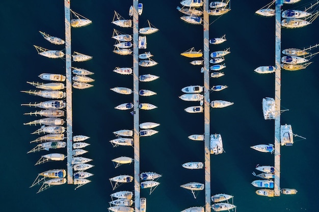 Photo aerial view of amazing boats at sunset in marmaris turkey