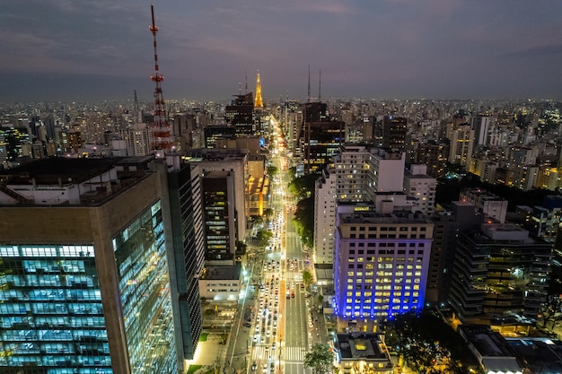 브라질 상파울루 시의 Avenida Paulista Paulista Avenue 및 MASP의 항공 보기