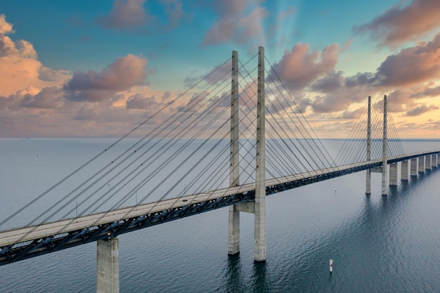 Photo aerial view of the bridge between denmark and sweden oresundsbron