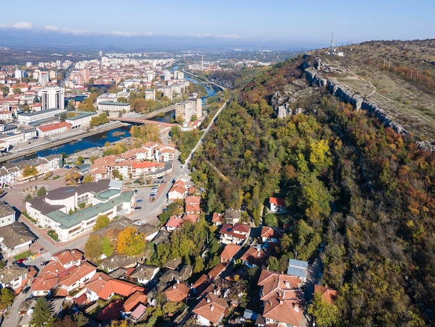 Photo aerial view of center of town of lovech bulgaria