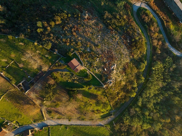 Foto vista aerea della cappella di san marcos da costa ourense