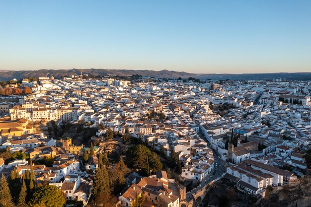 Foto vista aerea della città di ronda a malaga, in spagna