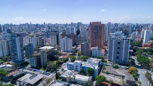 Veduta aerea della città di san paolo, brasile. nel quartiere di vila clementino, jabaquara.