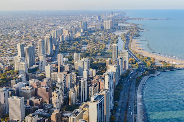 Foto vista aerea del paesaggio urbano dal mare