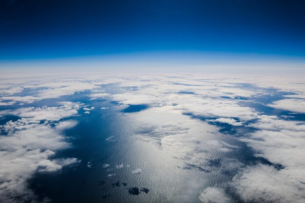 Foto vista aerea delle nuvole sul cielo blu