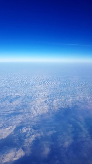 Foto vista aerea delle nuvole sul cielo blu