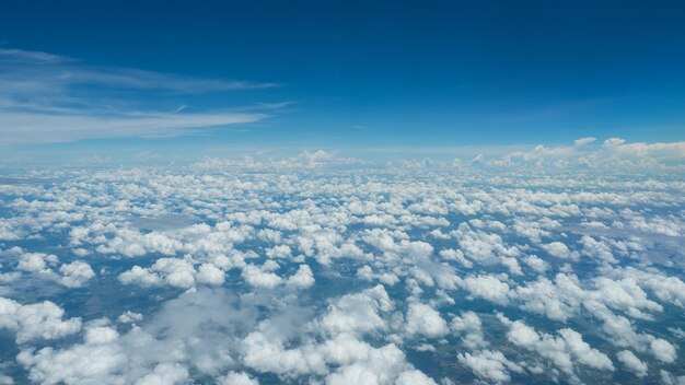 った空の空中画像