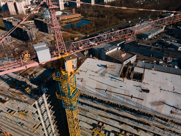 建設現場の建築業界の航空写真